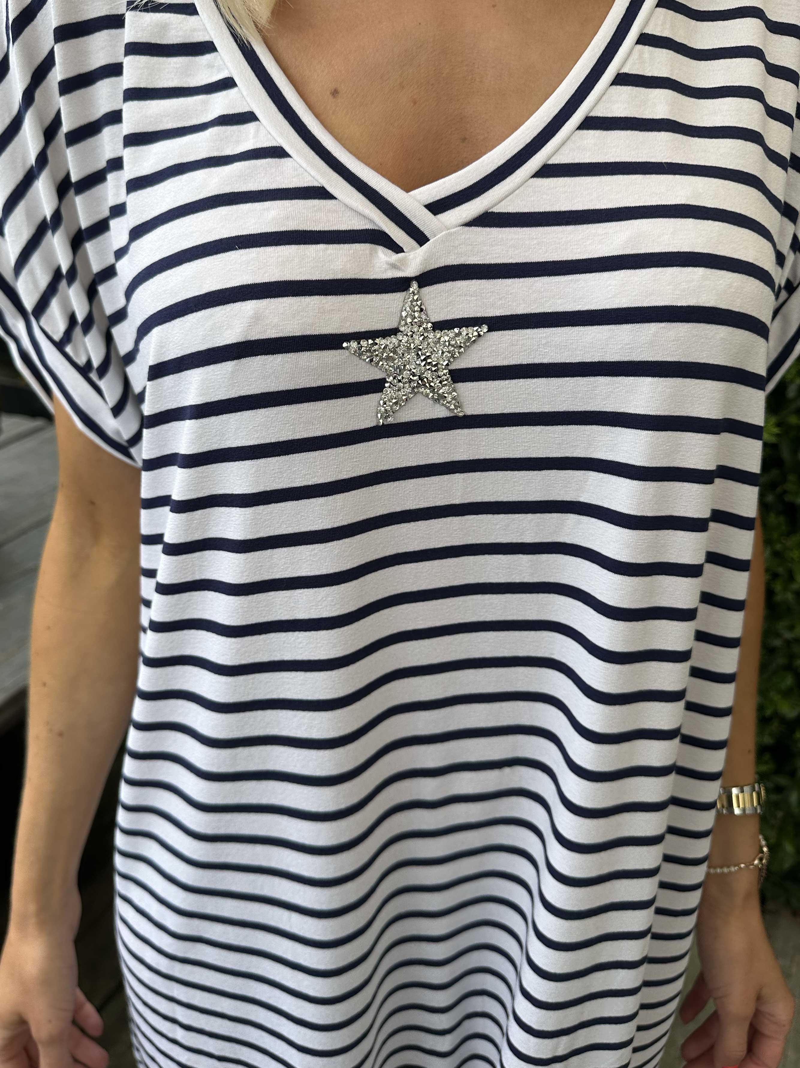 Cath - Söt t-shirtklänning i viskos med silverstjärna - Navy